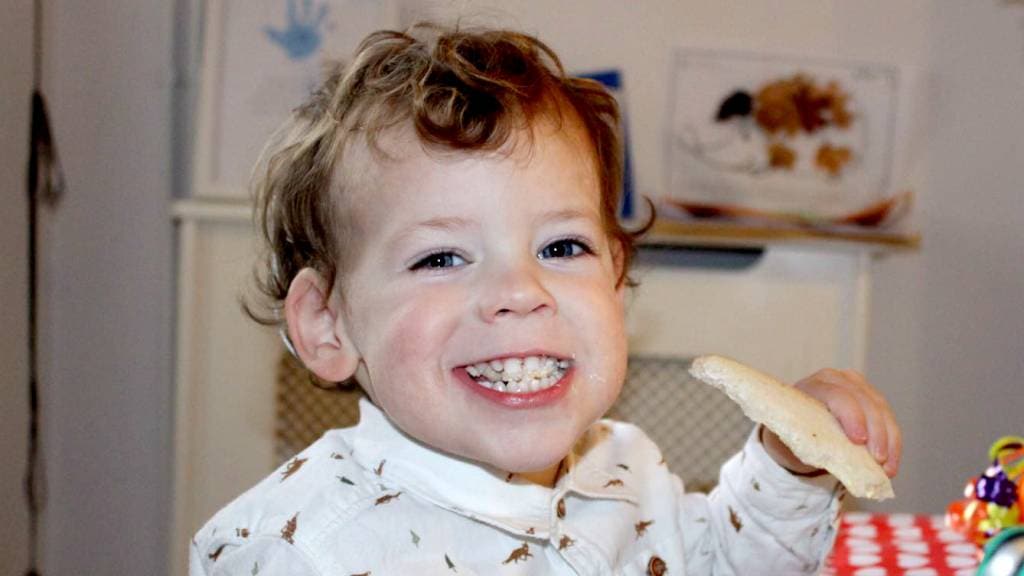 phonak6 celebrating a hearing birthday - cochlear implant anniversary