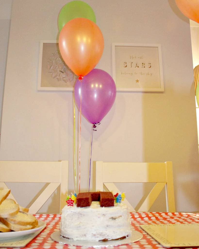 phonak8 celebrating a hearing birthday - cochlear implant anniversary